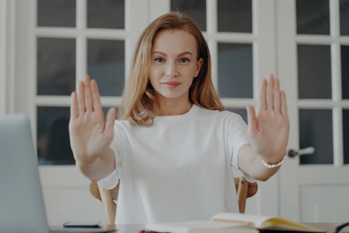 Le droit au travail face aux discriminations : un combat inachevé